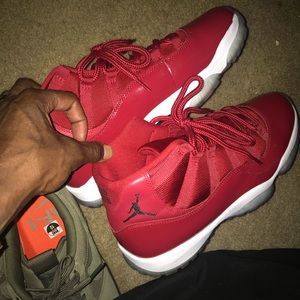 Red 11s